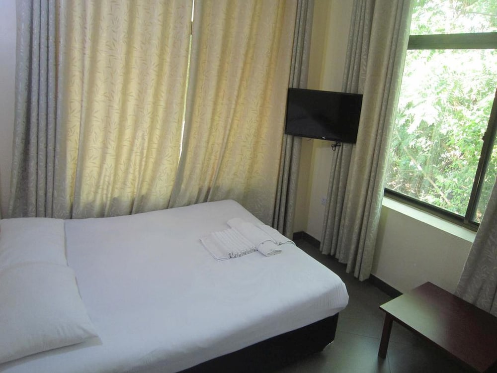 FQ Village Hotel