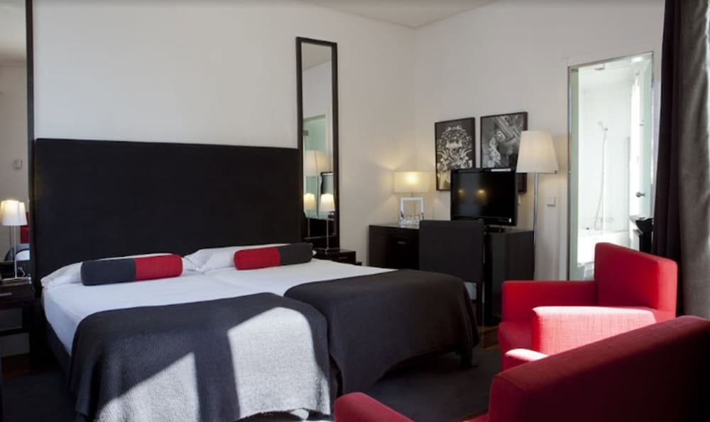 Hotel Quatro Puerta Del Sol