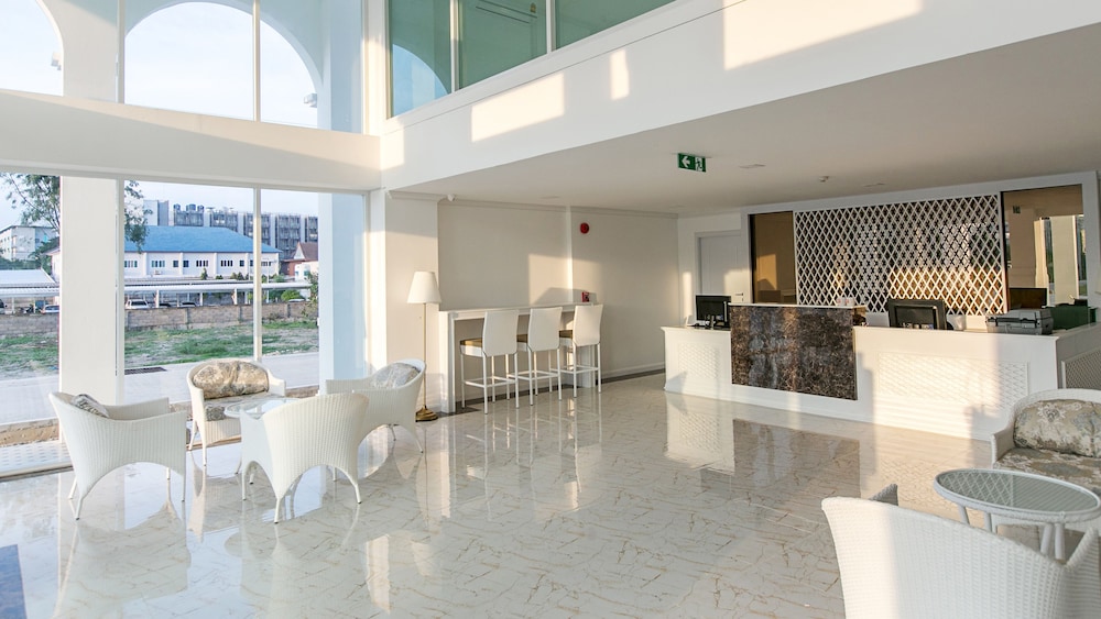 B2 Hua Hin Premier Hotel