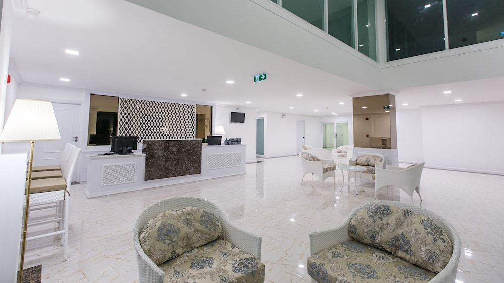 B2 Hua Hin Premier Hotel