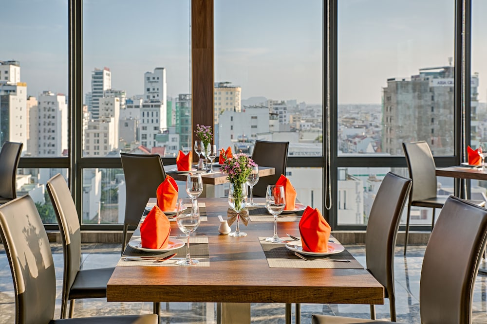 Grand Sunrise Boutique Hotel