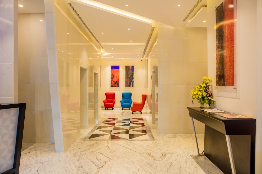 Fairway Colombo - Sri Lanka's First Hotel With Robot Technology