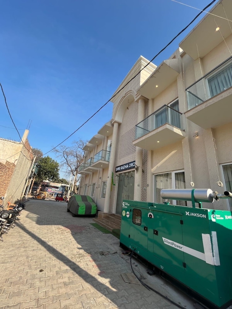 Hotel Shri Radha Orchid, Barsana