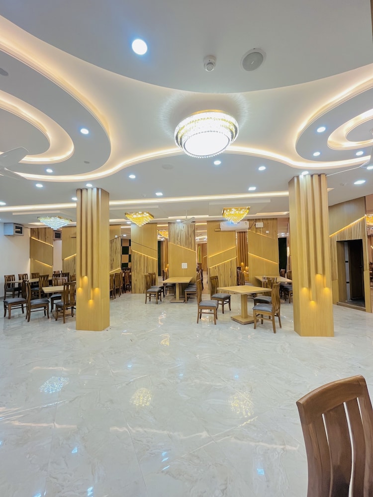 Hotel Shri Radha Orchid, Barsana