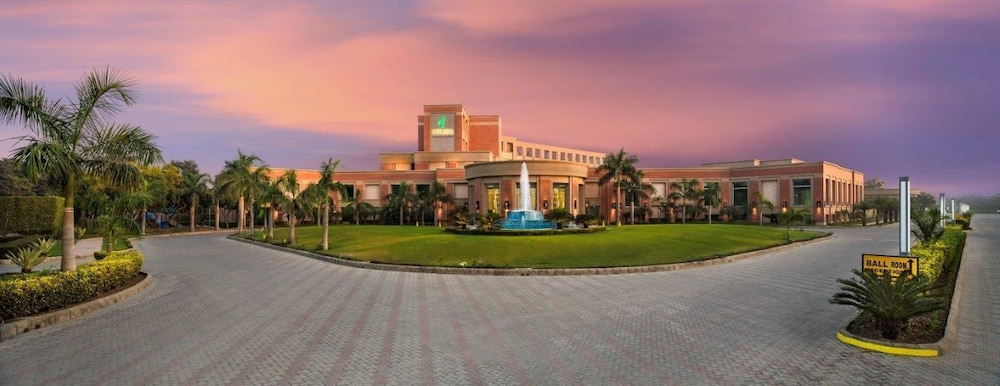 Nirvana Luxury Hotel Ludhiana