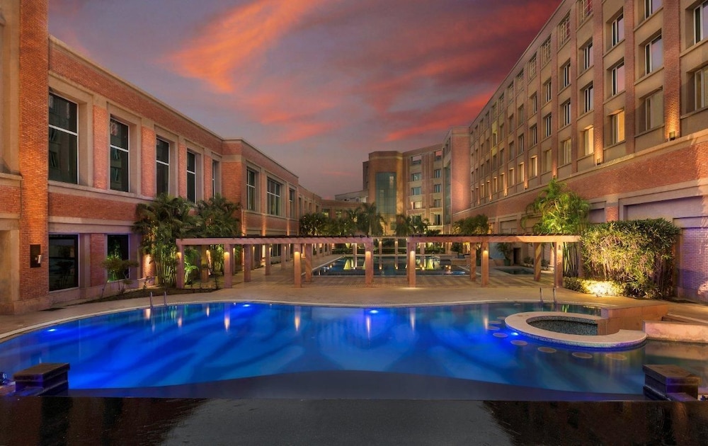 Nirvana Luxury Hotel Ludhiana