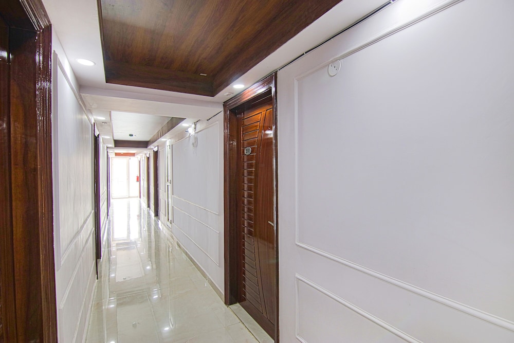 Fabhotel Satyam International