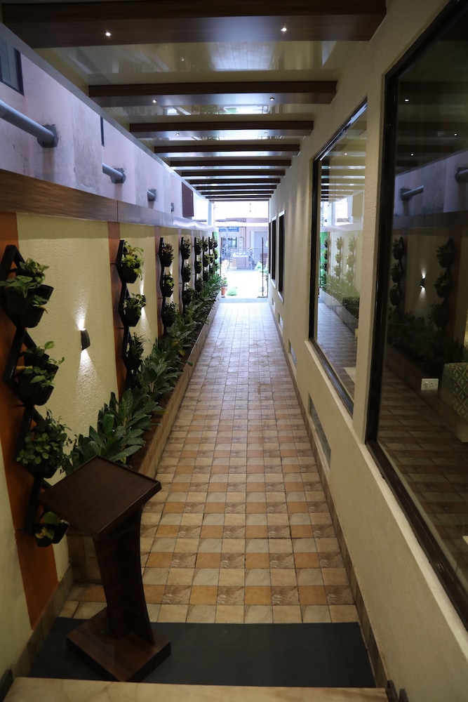 Dr Rajkumar International Hotel