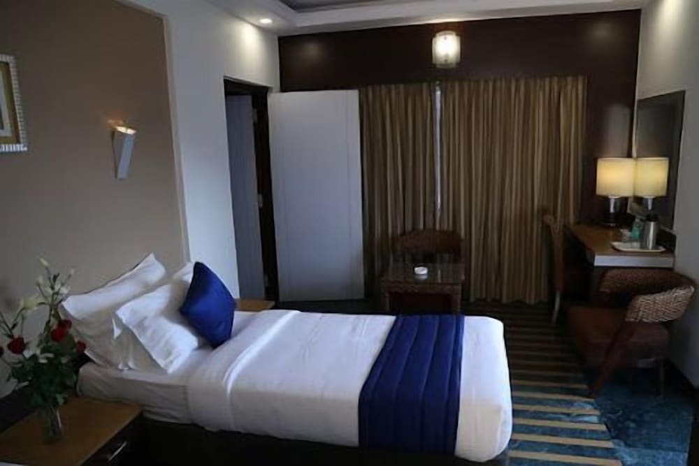 Dr Rajkumar International Hotel