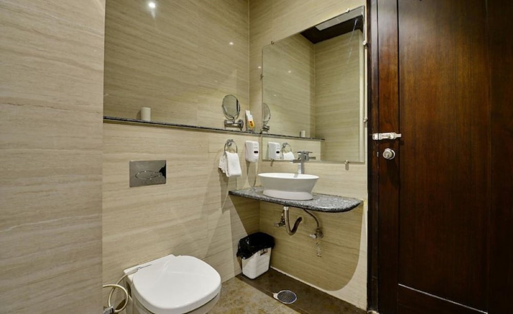 Prem Plaza Hotel