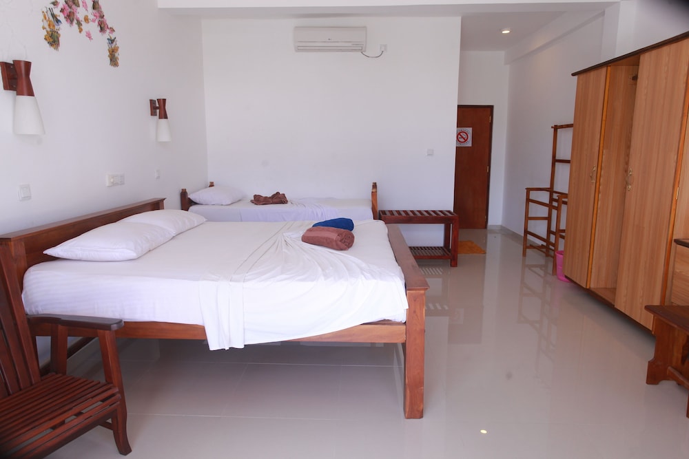 Mirissa Beach Inn