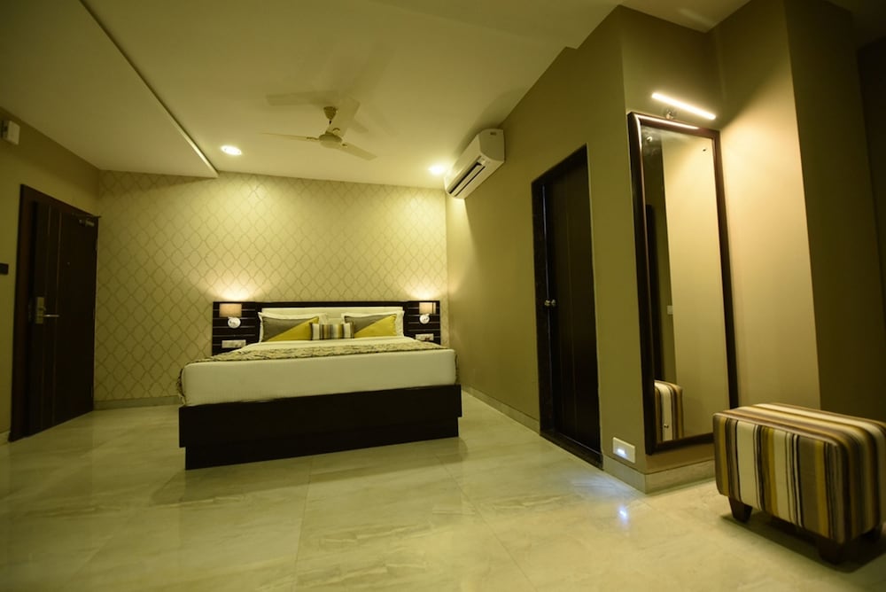I-Stay Hotels, Raipur Junction