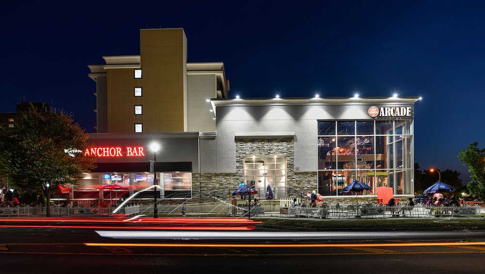 Holiday Inn Niagara Falls State Park Entry by IHG