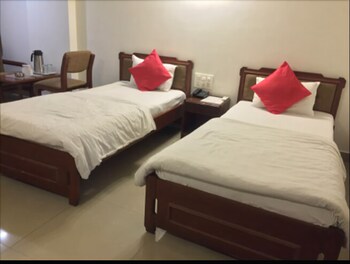 Oyo 10197 Hotel Apex