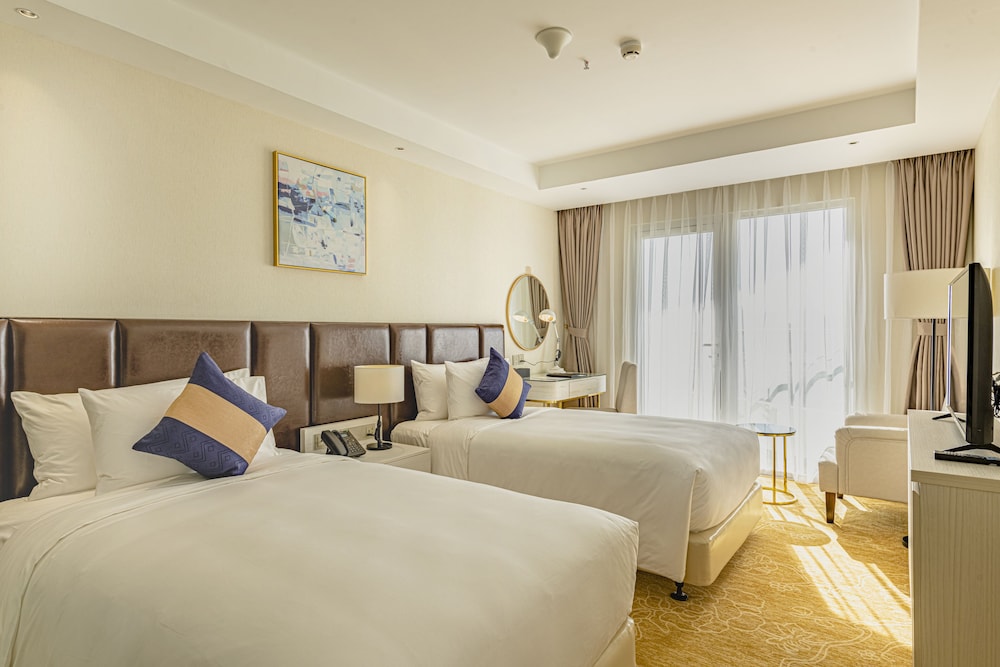 La Vela Saigon Hotel
