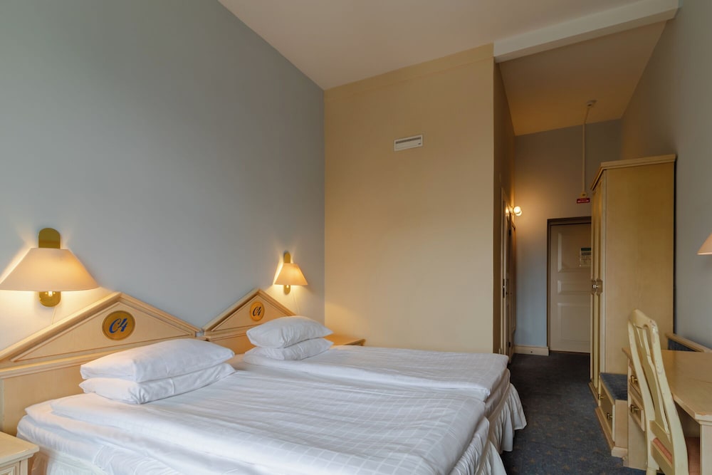 Home Hotel Christian IV