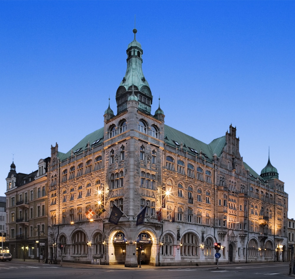 Home Hotel Christian IV