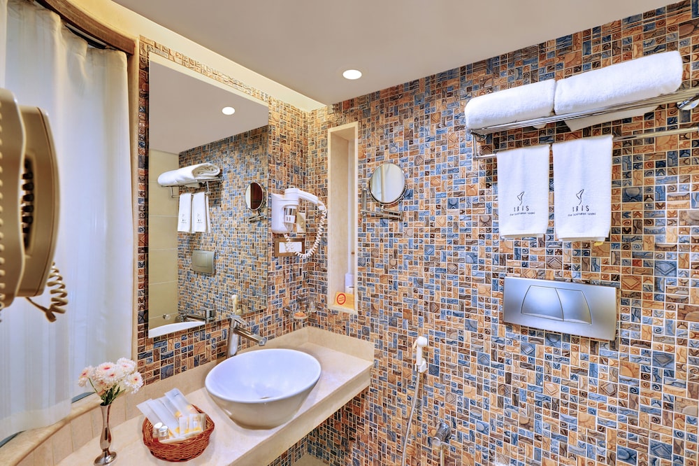 Iris The Business Hotel & Spa