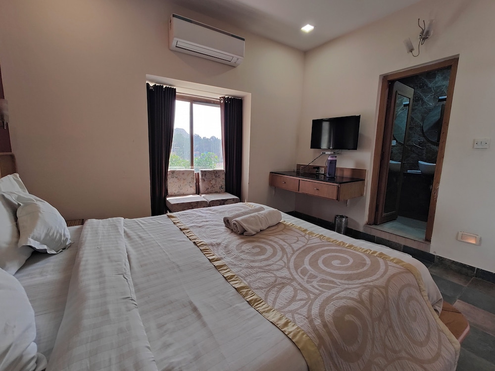 Hotel Maharaja International