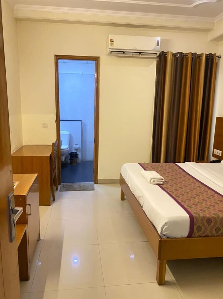 Radient Casa Hotel