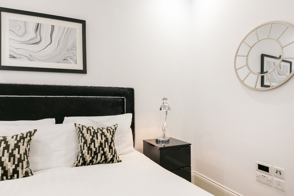 Urban Chic - Shaftesbury