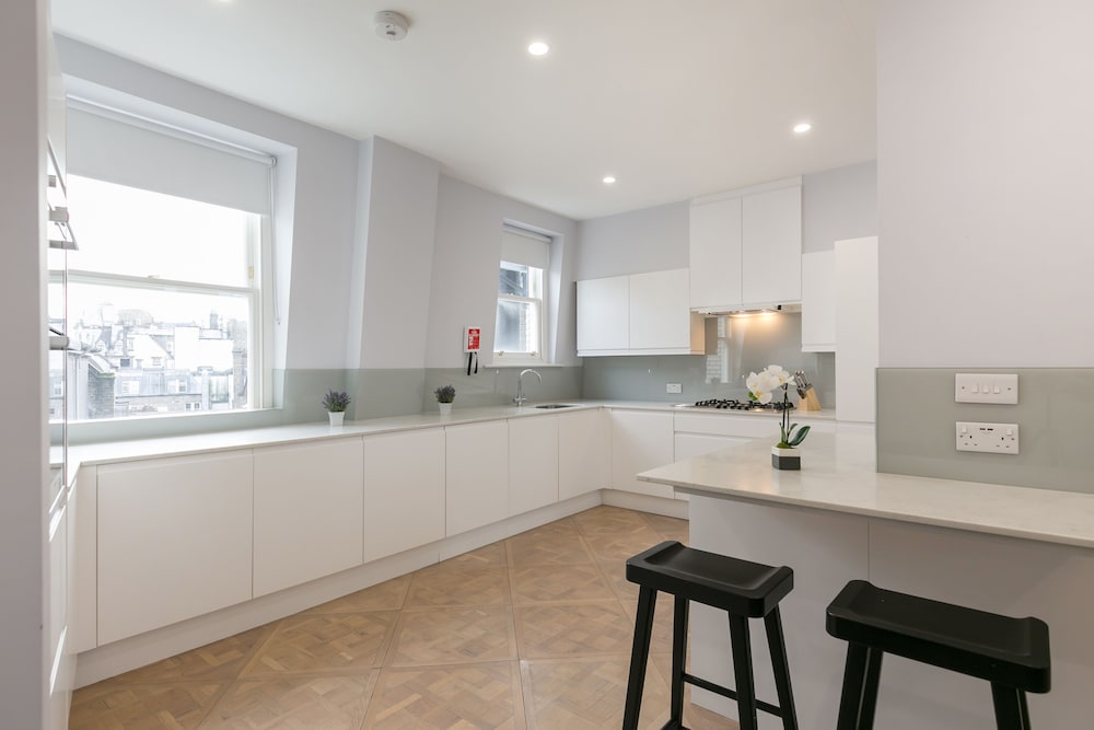 Urban Chic - Shaftesbury