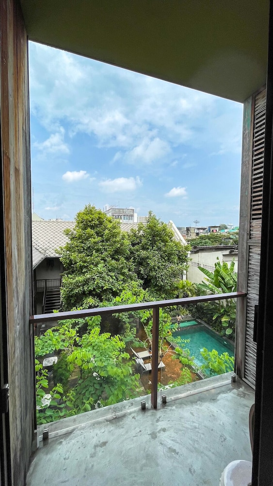 Villa Bangkok Formerly Villa Phra Sumen