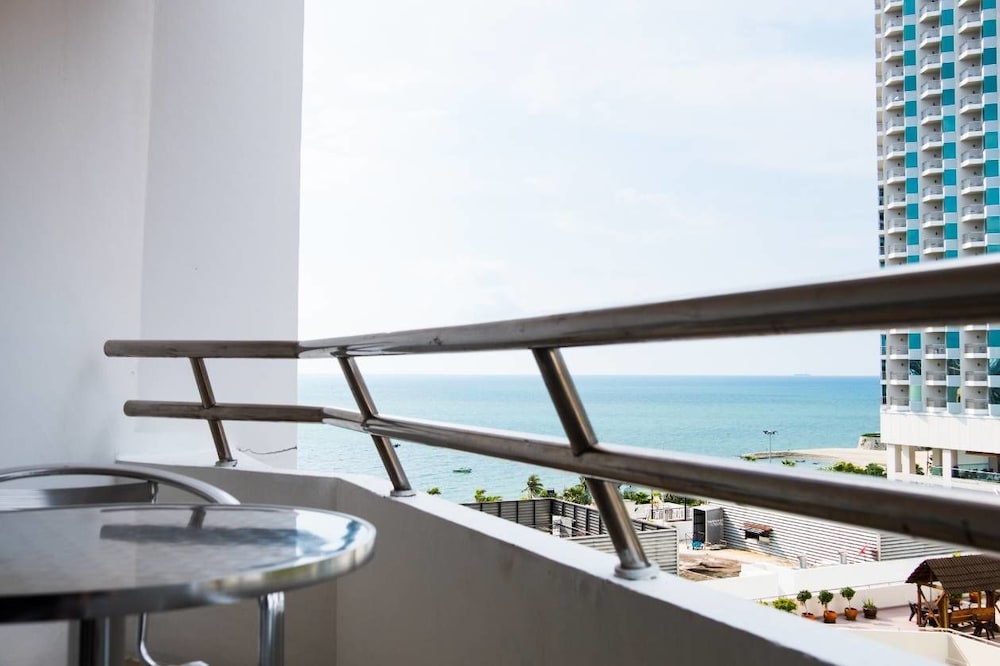 Markland Seaside Pattaya