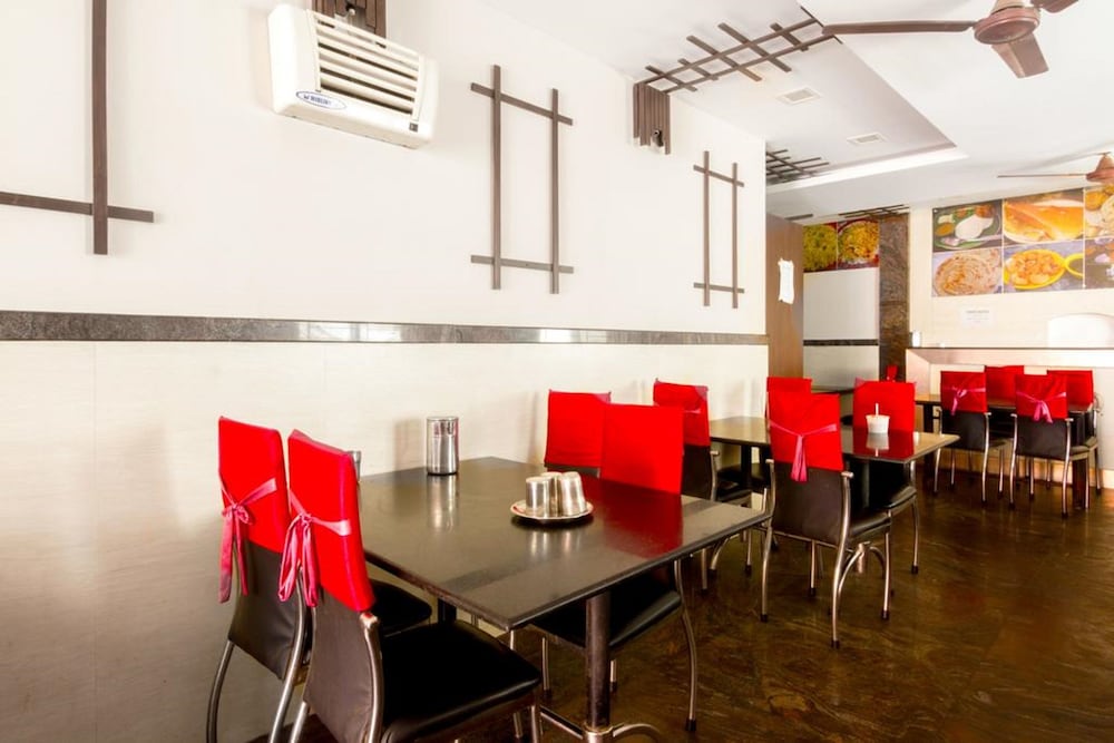 Rithikha Inn Porur
