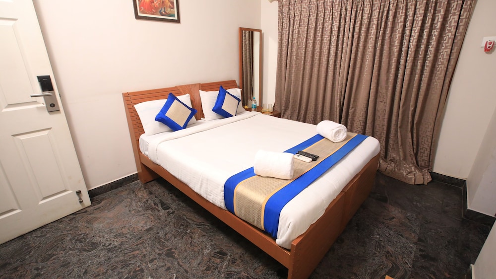 Rithikha Inn Porur