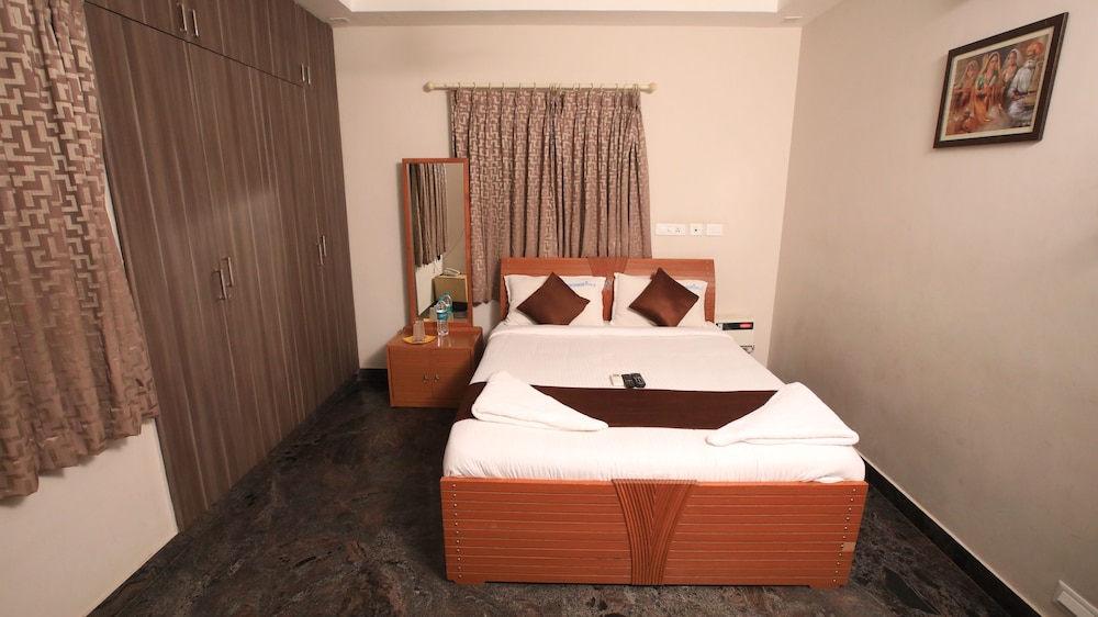 Rithikha Inn Porur