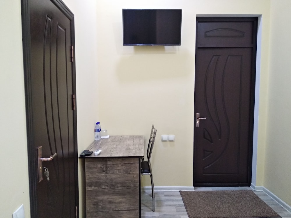 Chinor Garden Hotel Free Airport Pick up and Drop Off