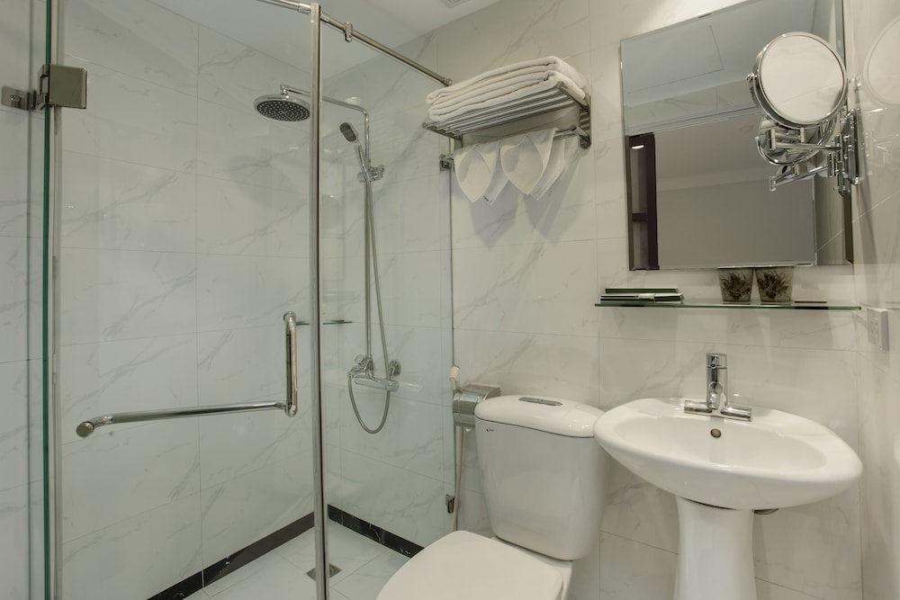 Hanoi La Selva Hotel