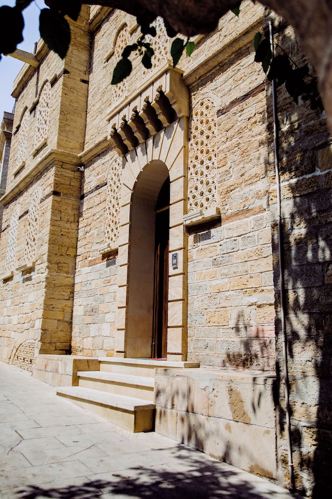 Royal Antique Boutique Hotel