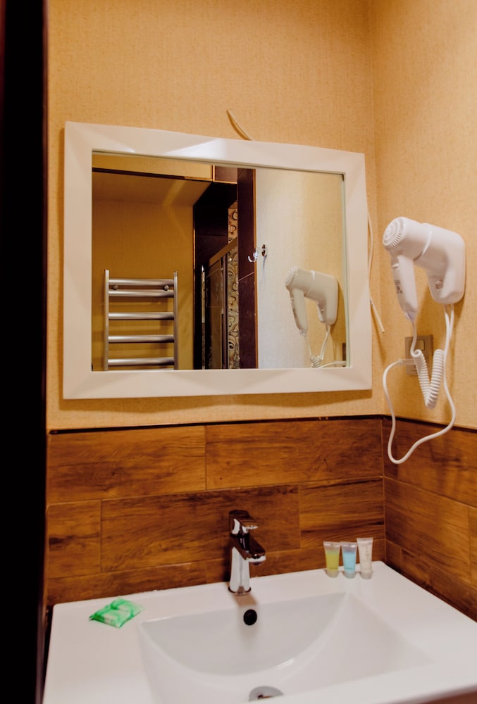 Royal Antique Boutique Hotel
