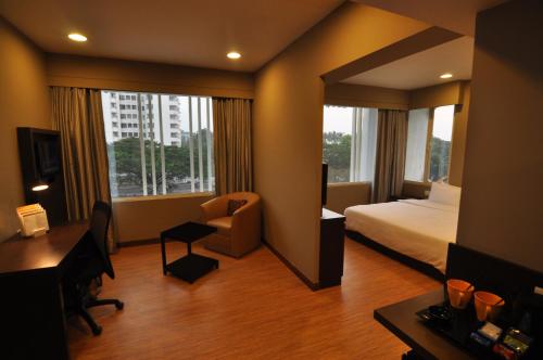 Keys Select By Lemon Tree Hotels, Kochi