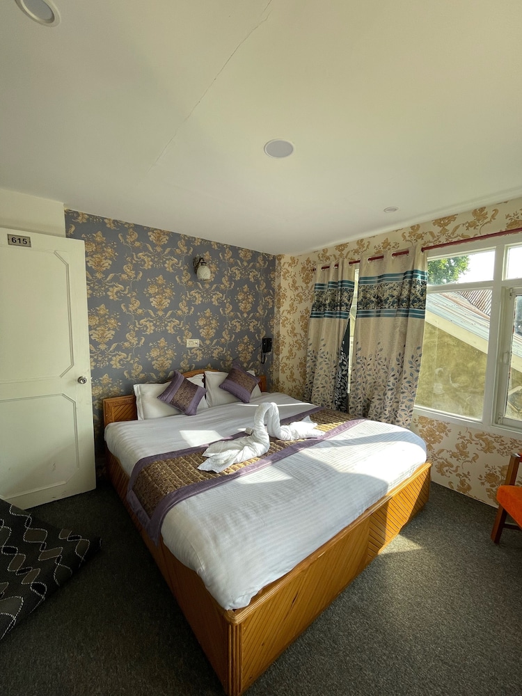 Hotel Rose Inn