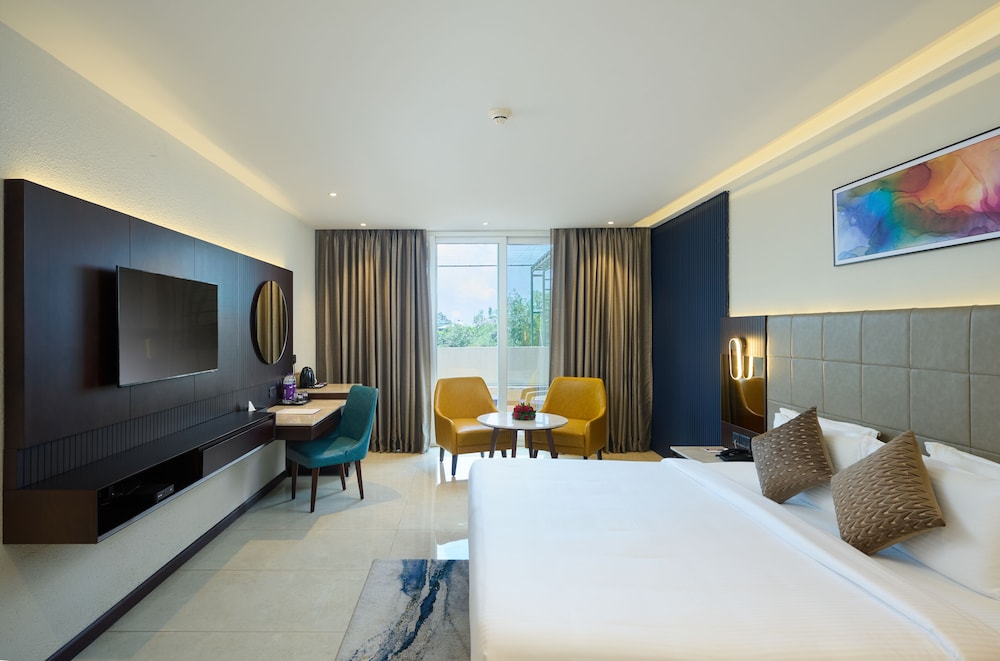 Flora Airport Hotel and Convention Centre Kochi