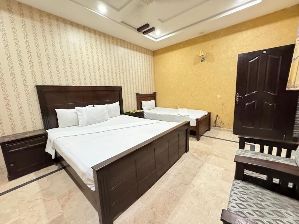 Millat Guest House G9 4