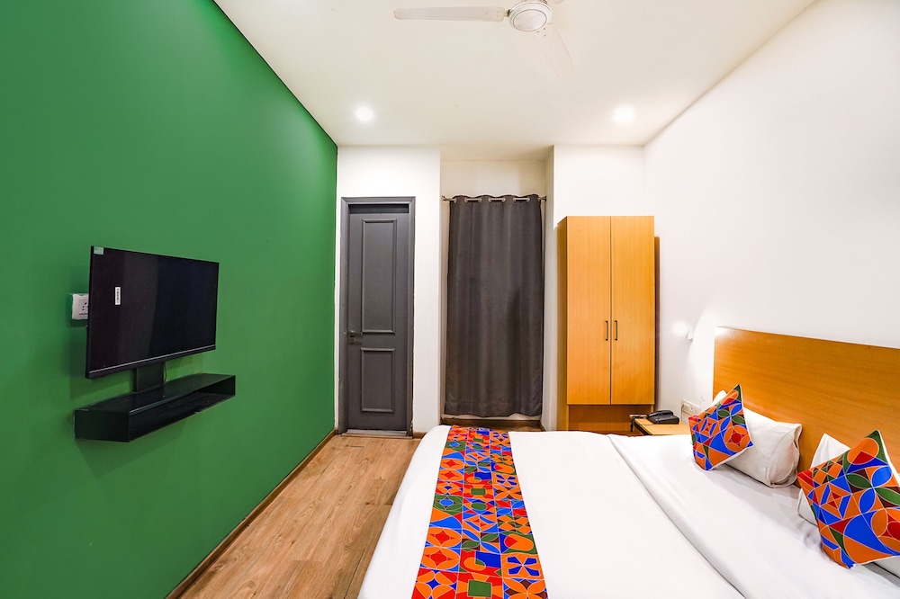 Via The Luxe Inn