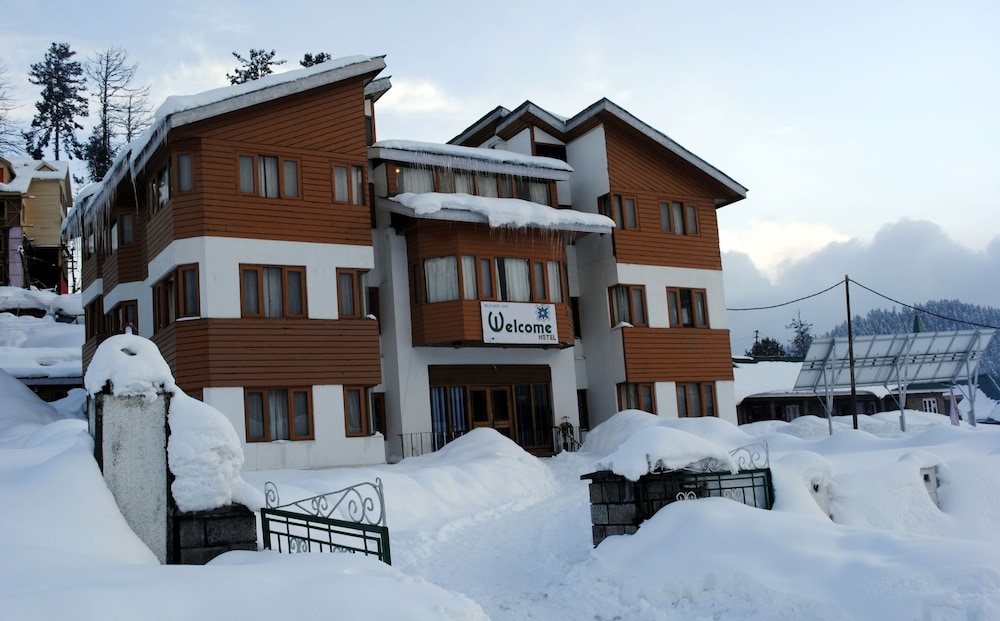 Welcome Hotel Gulmarg (Centrally Heated)