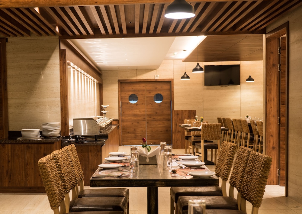 Cholaa Dynasty - A Bergamont Hotel,Kumbakonam