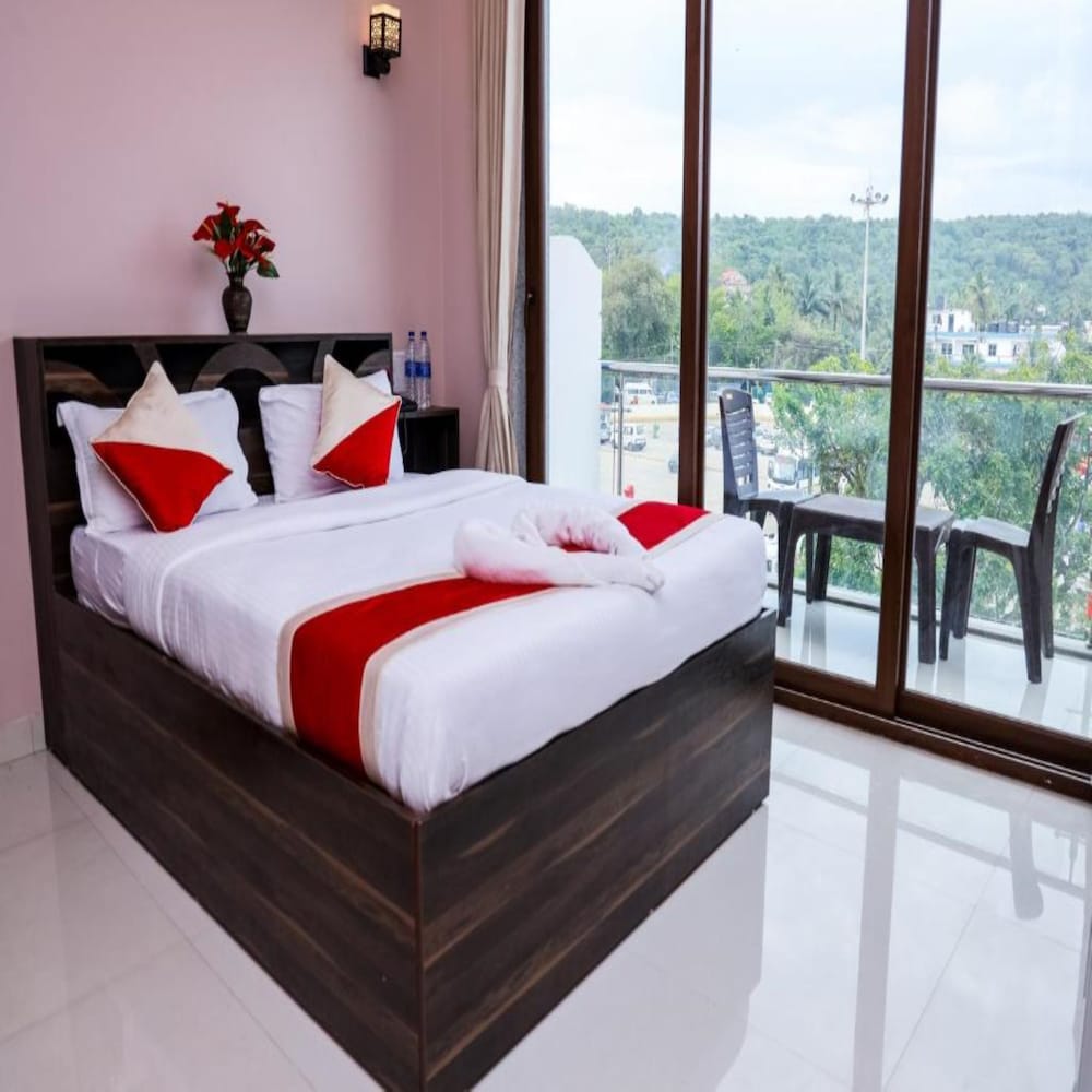 Hotel Baga HighQ - Baga Beach Goa