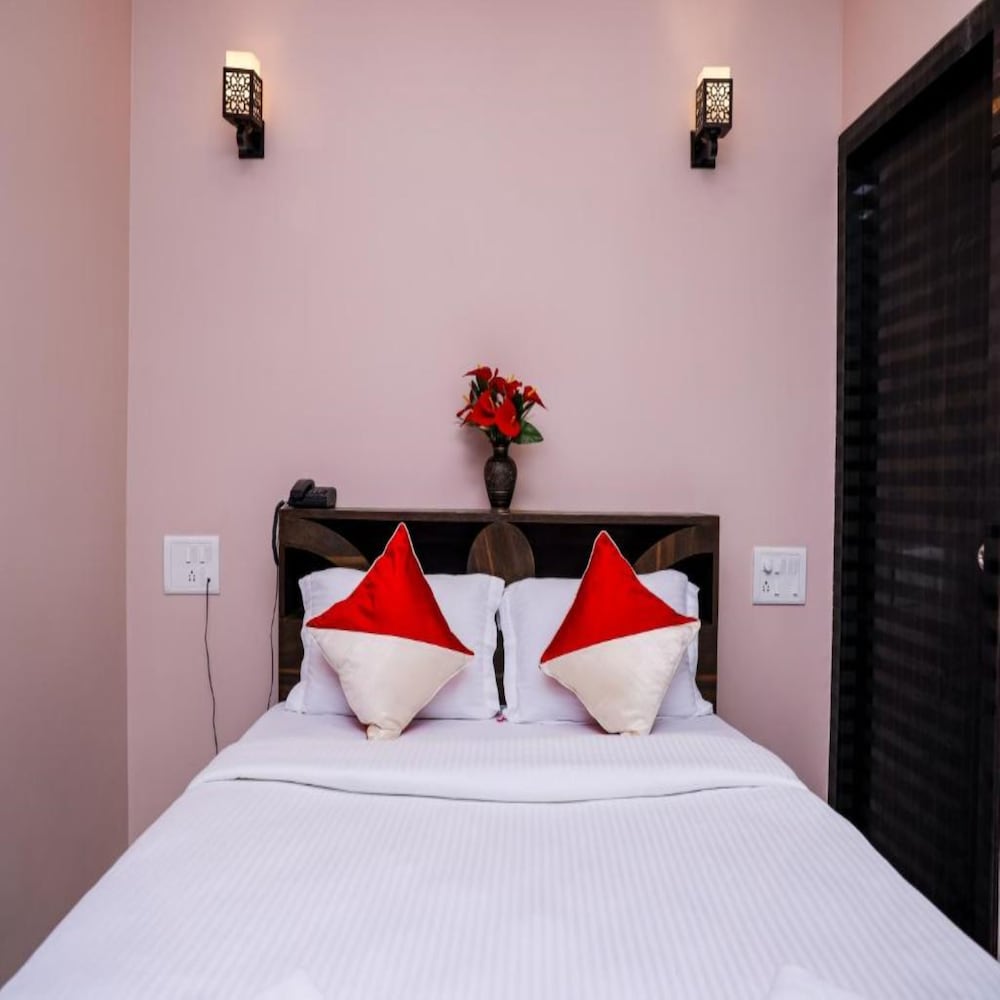 Hotel Baga HighQ - Baga Beach Goa