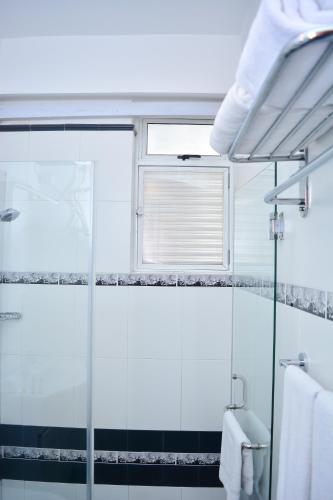 Unique Towers Luxury Boutique Suites