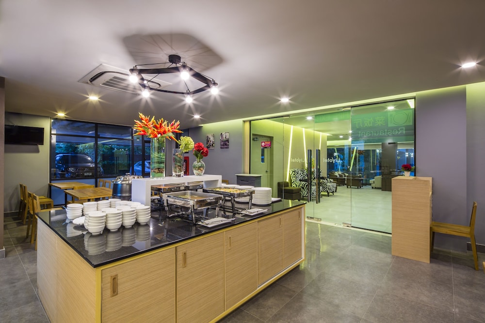 Livotel Hotel Kaset Nawamin Bangkok