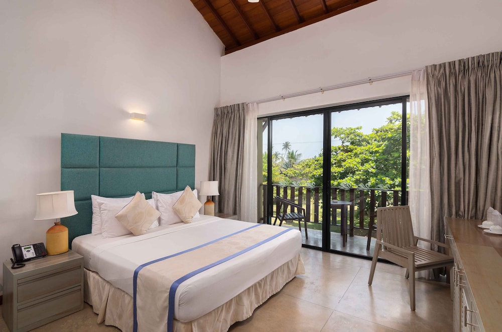 South Lake Resort Koggala