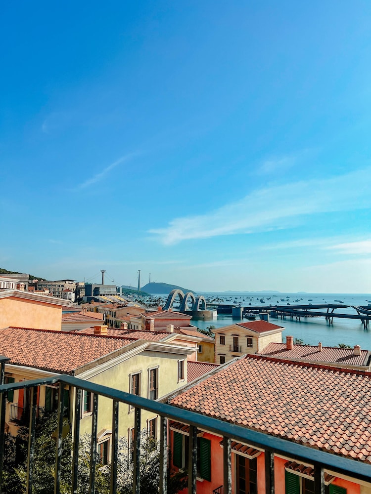 Sea Sunset Hotel FREE Cable Car Aqua Park Tickets Welcome to a mixing world of friends