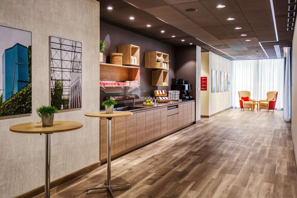 IntercityHotel Zurich Airport