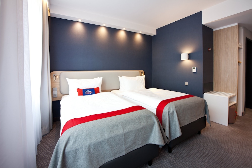 Holiday Inn Express Darmstadt By IHG